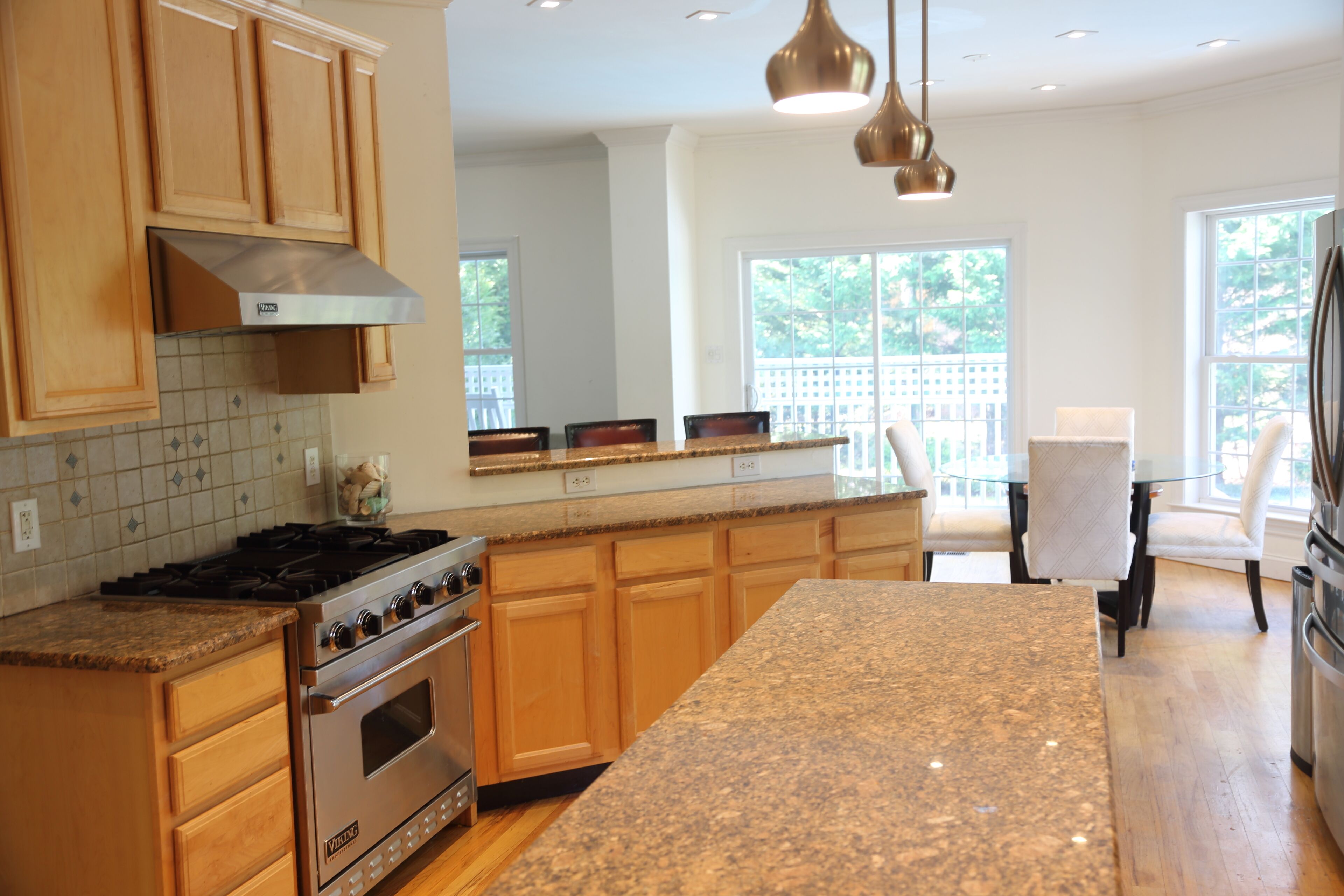 Beautiful Sag Harbor Village Home, Saltwater Pool, Walk to Beach & Village