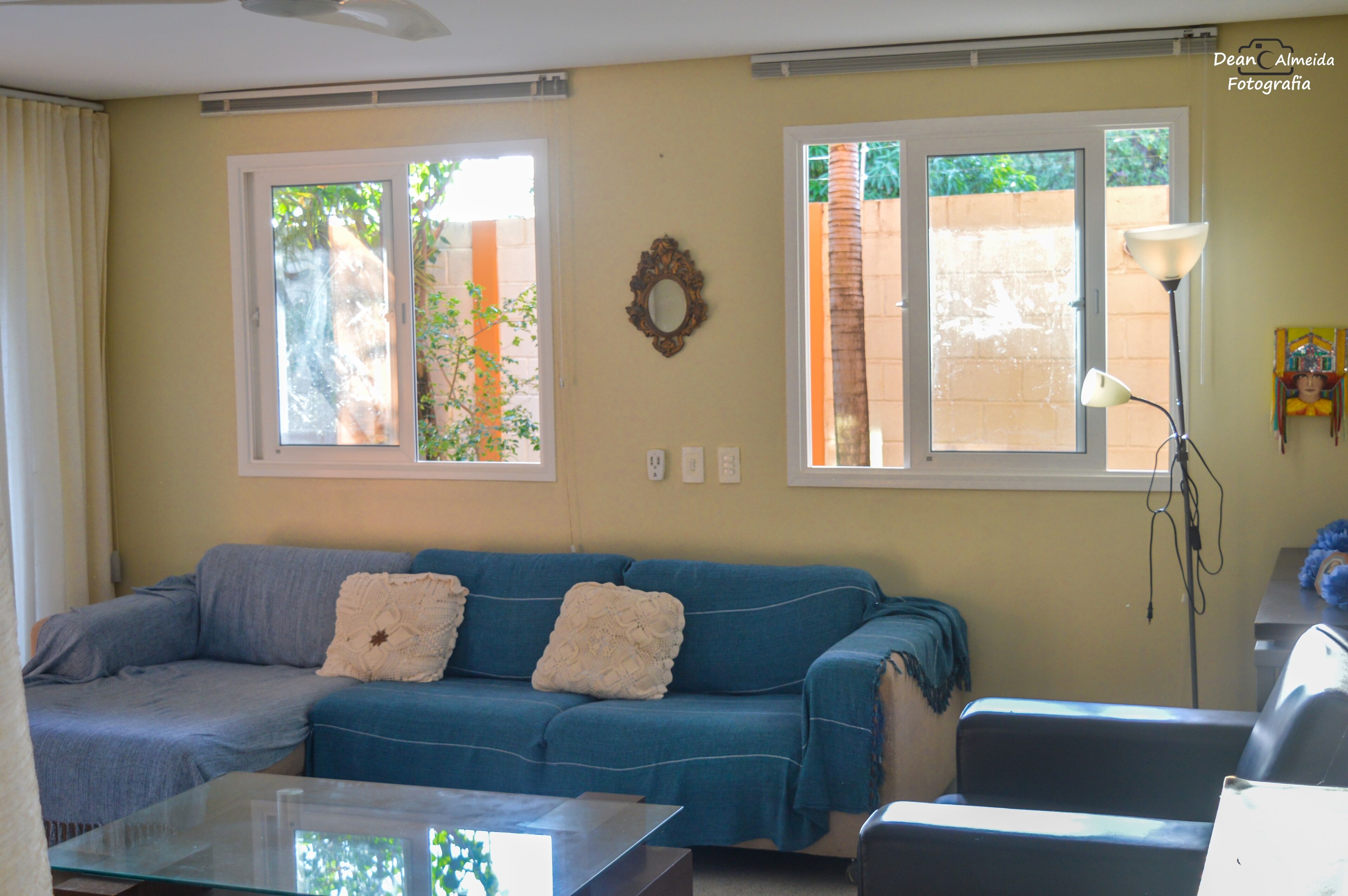 Beautiful seafront house with pool and very nice 3 bedroom play area