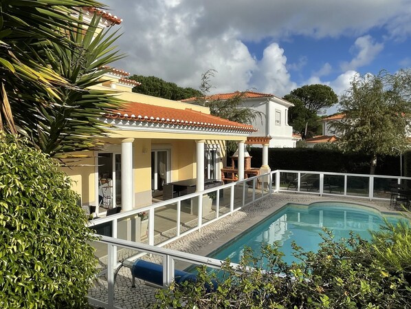 Piscine extérieure