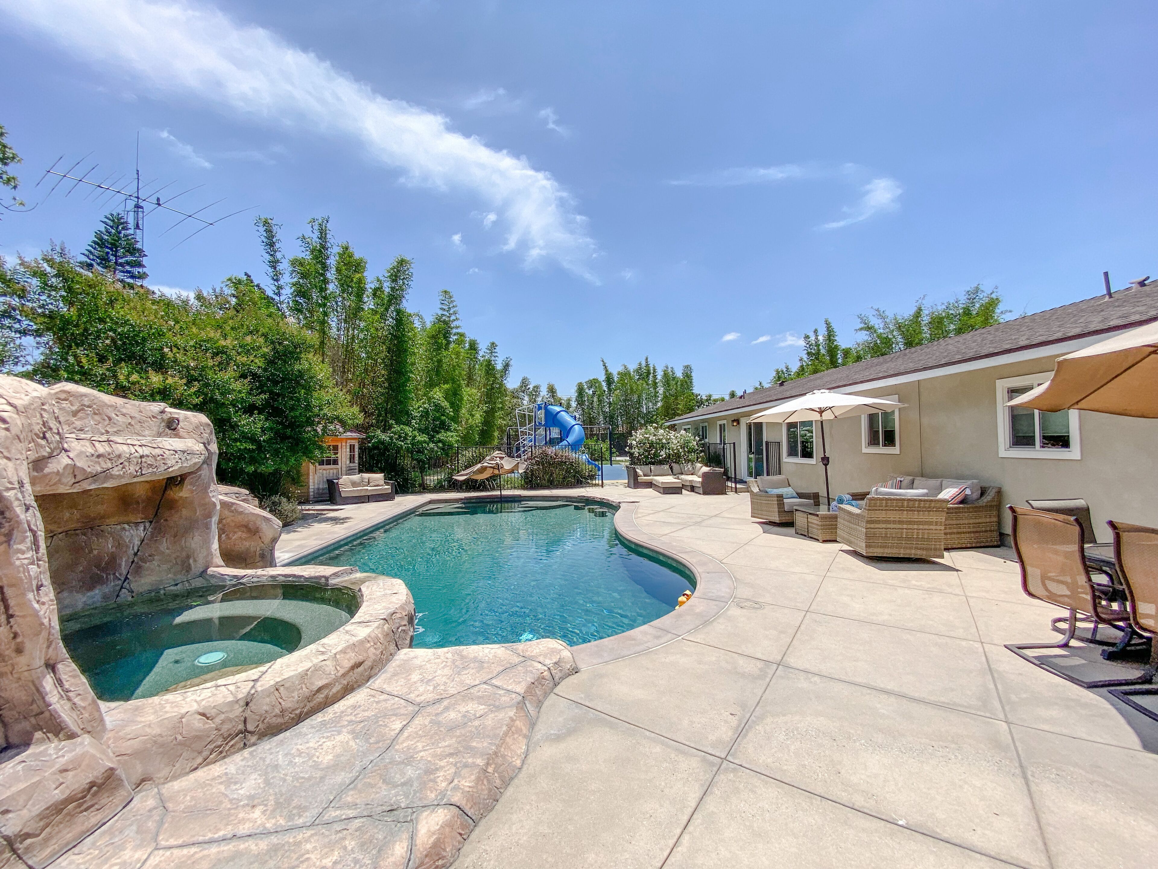 All-inclusive personal mini-resort! 7000ft