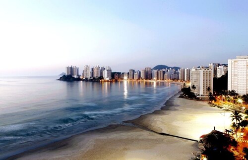 Apto. alto padrão, sacada de frente TOTAL para o mar, Praia de Pitangueiras.