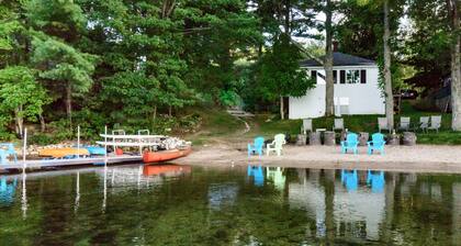 Whip O 'Will Beachin talon vuokraus Sabbathday-järvellä