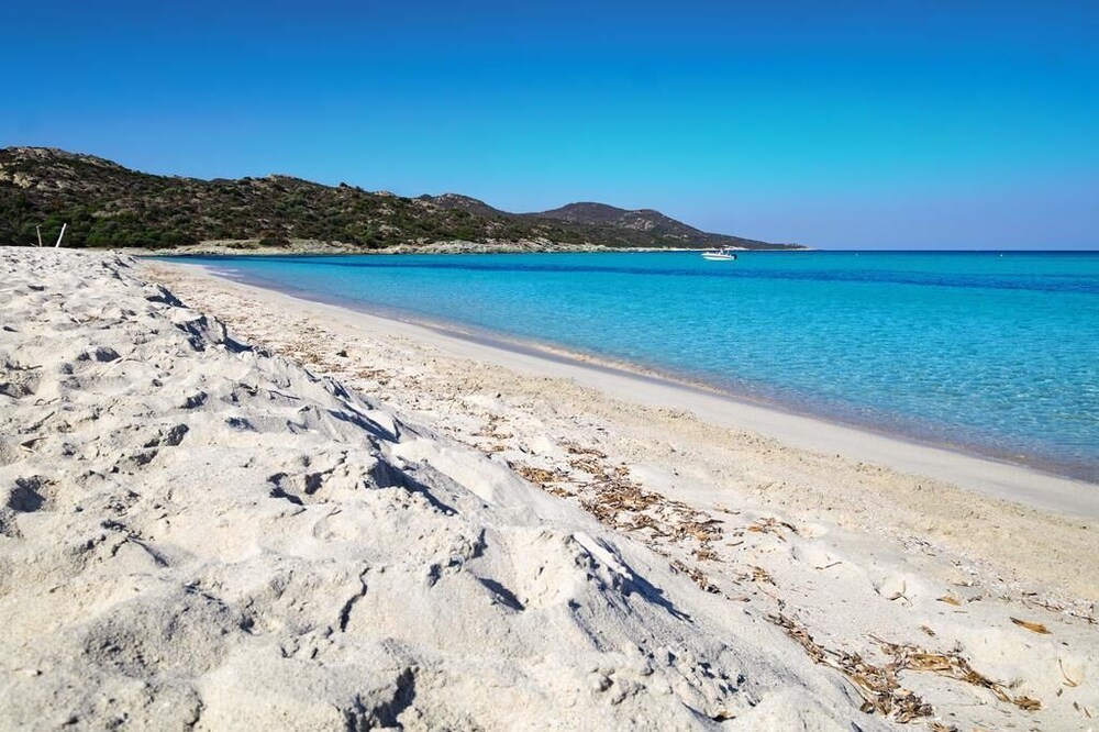Quiet 500 m from Lozari beach