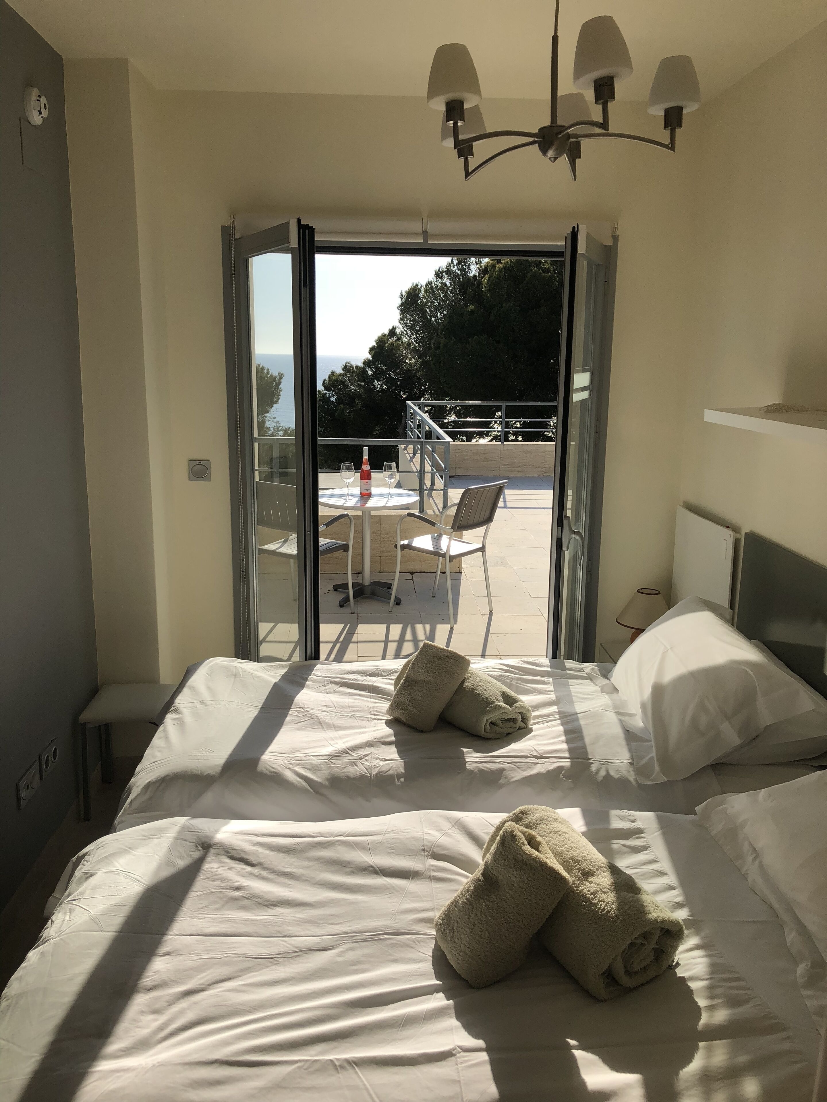 6 soverom, strykejern/-brett, wi-fi og sengetøy