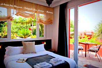 Bedroom n°1 and private terrace