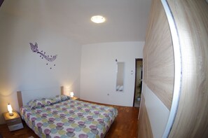 2 bedrooms, free WiFi, bed sheets
