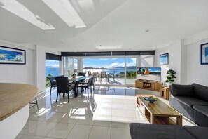 LCD-tv och en stereo