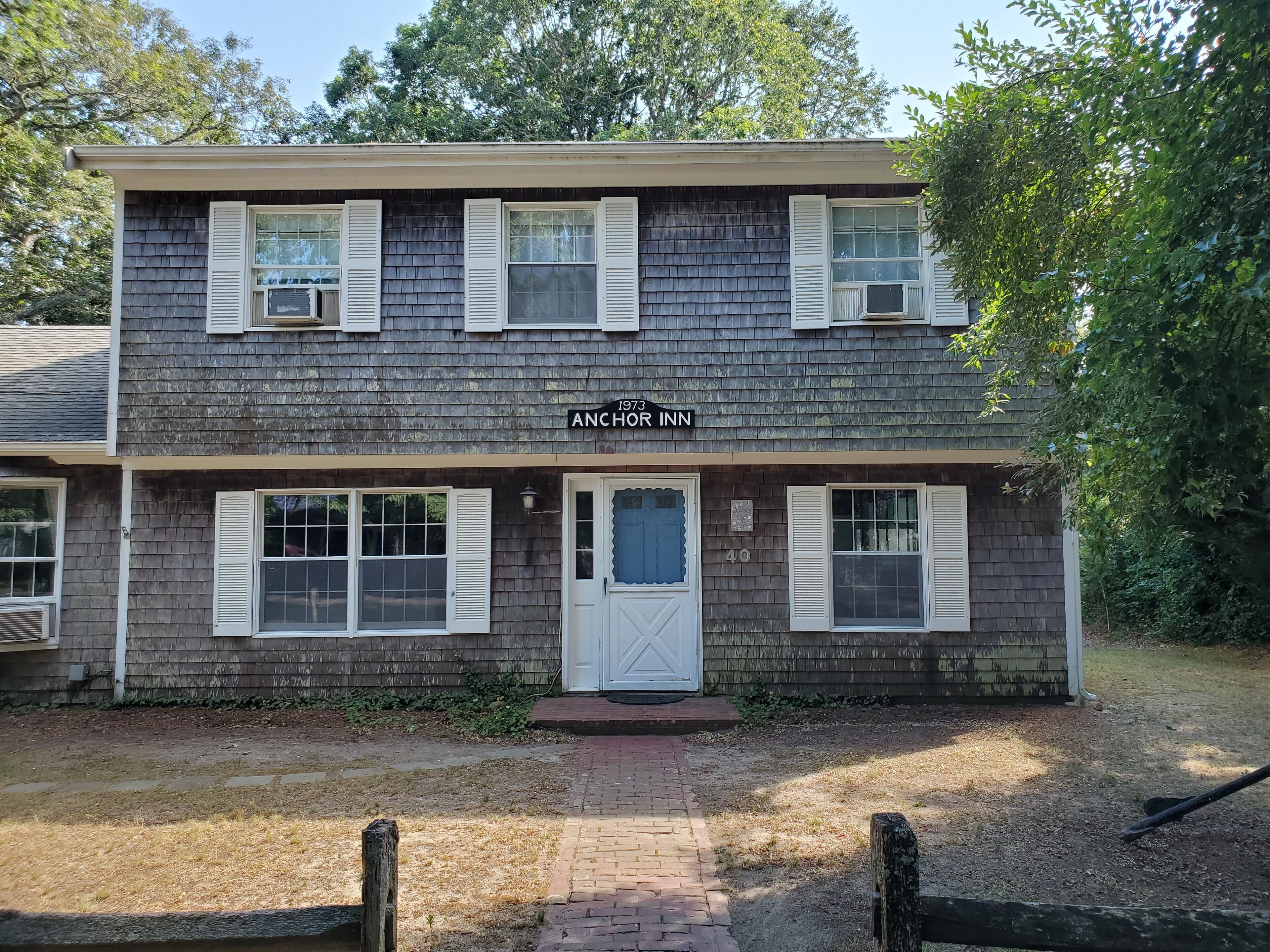 Spacious family house, short walk to the Lagoon & close to Oak Bluffs center
