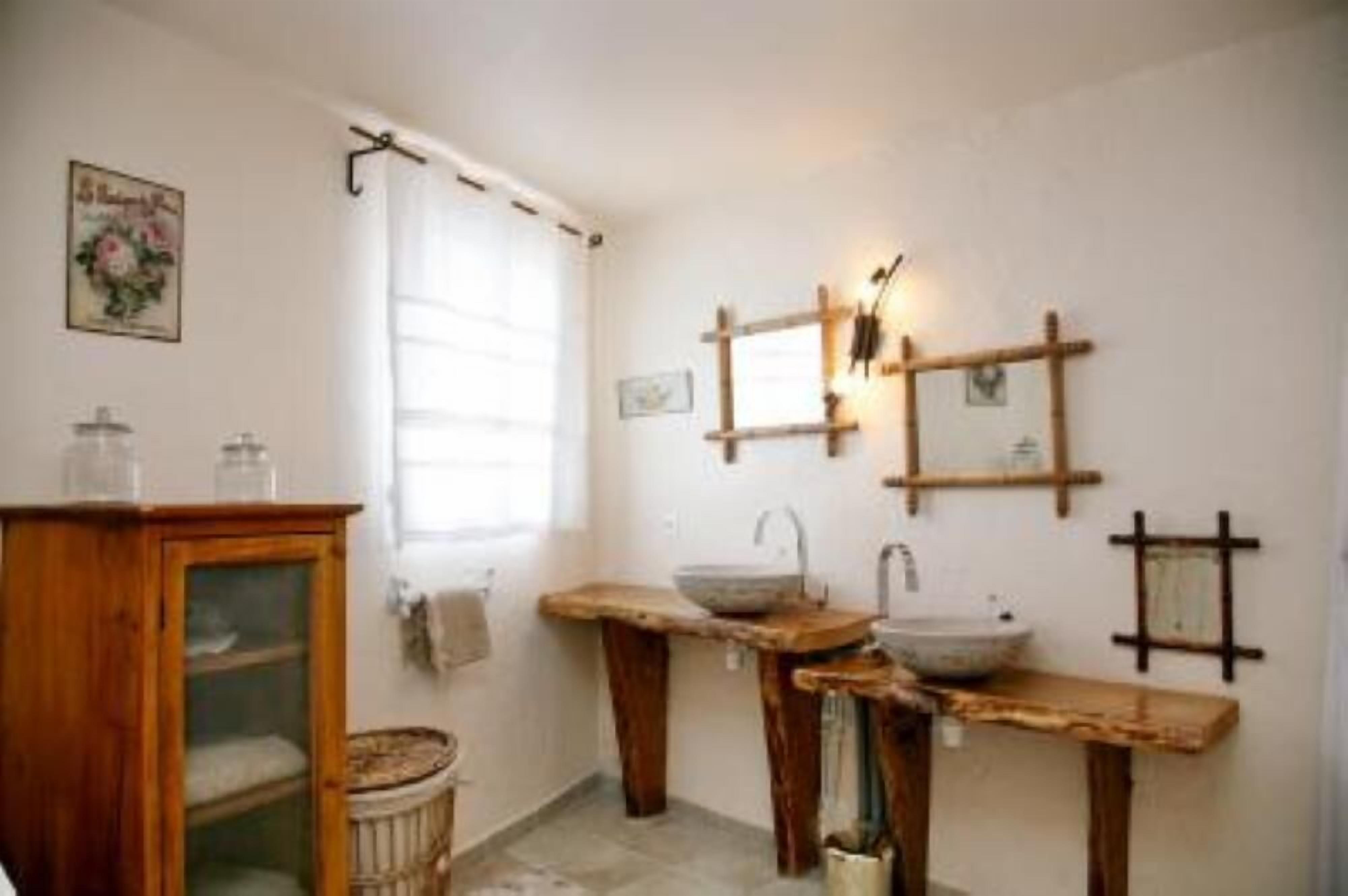 Charming cottage in the heart of the Vals du Dauphiné-Typical Dauphine house