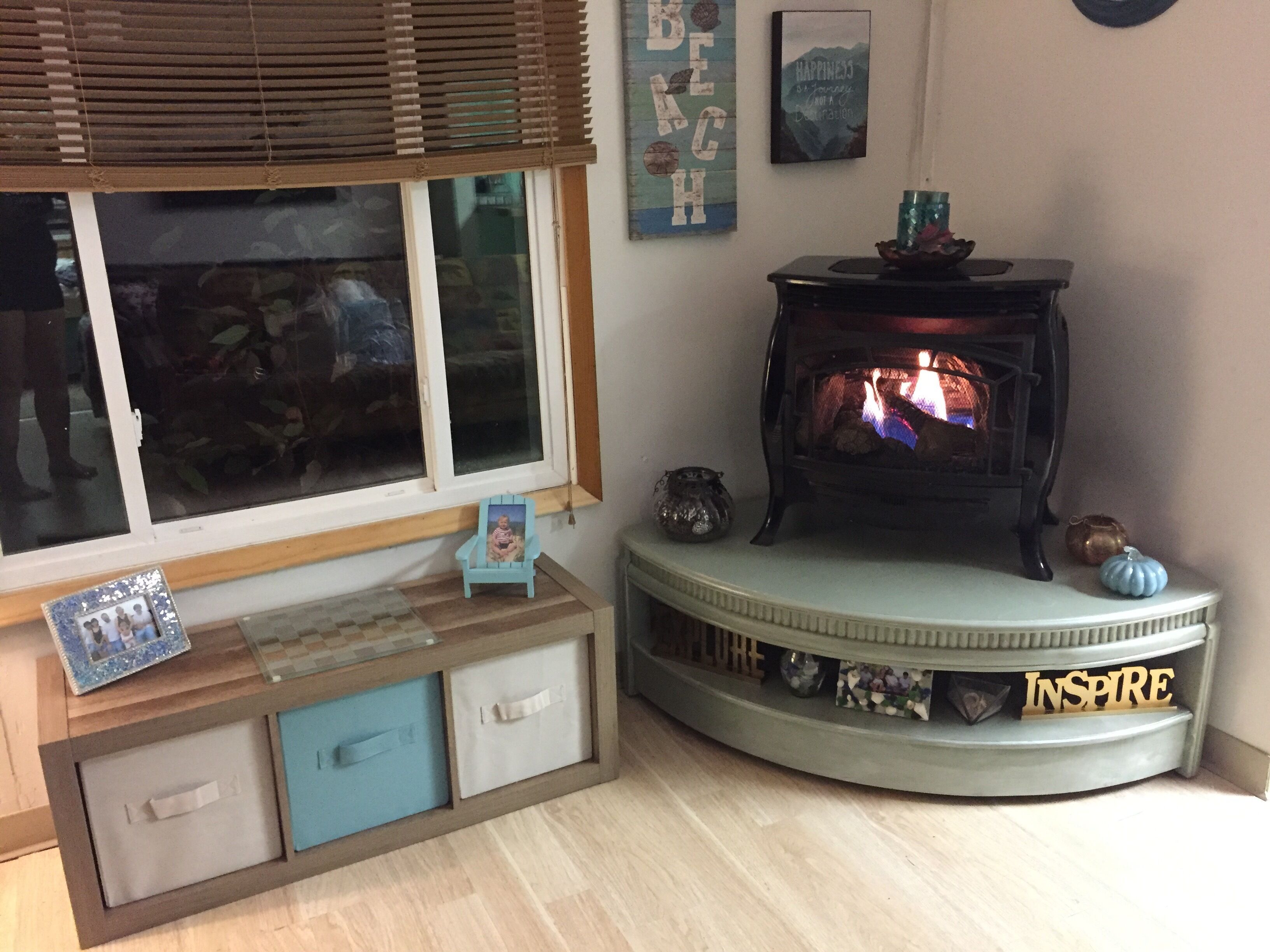 Rustic 2 BR, 1 Bath Cottage With Private Beach Access To Lake Huron