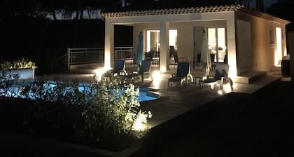 Villa individuelle climatisée avec piscine sécurisée/chauffée et grand jardin