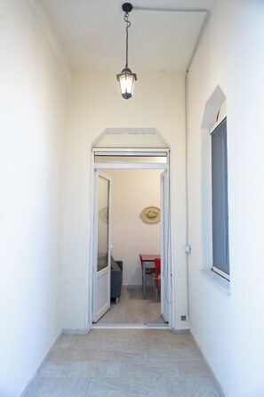 Interior - Apartment in garden a few steps from the sea from the historic centre (Cefalù)