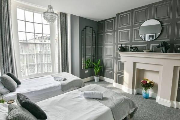 11 habitaciones, wifi y ropa de cama