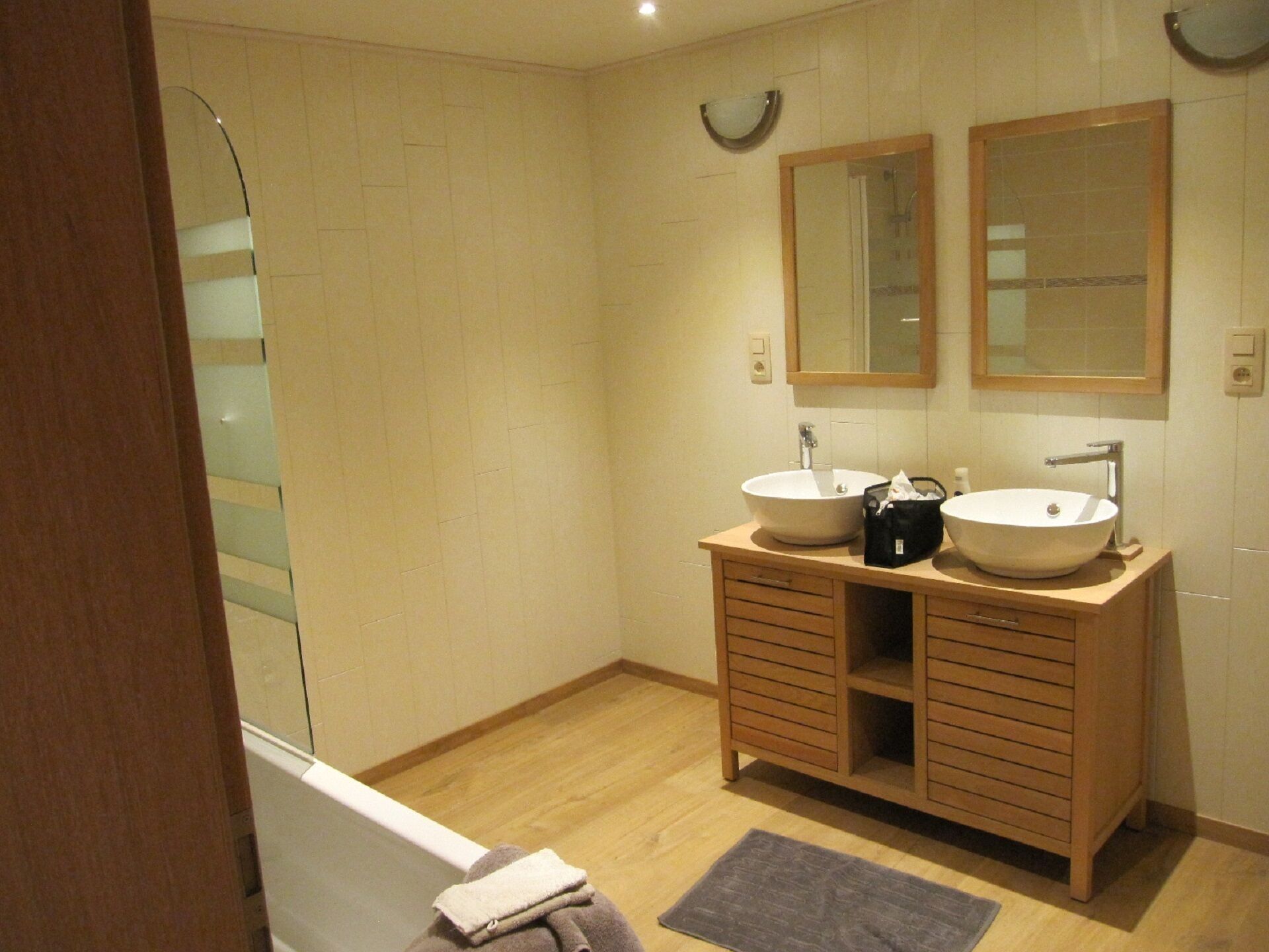 Salle de bain à l'étage