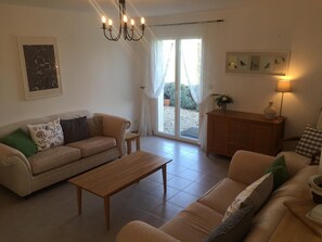 Smart TV, DVD player, books, music library