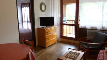 1 dormitori, planxa i posts de planxar i wifi gratuïta