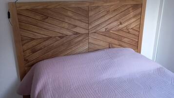 1 chambre, fer et planche à repasser, Wi-Fi gratuit