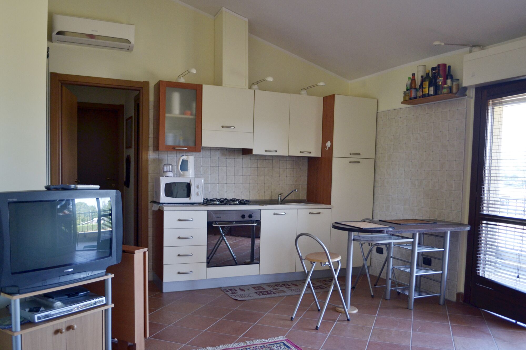 near EXPO Fiera area / Railway Station - S 6 pass through Milan in the center in 35 m