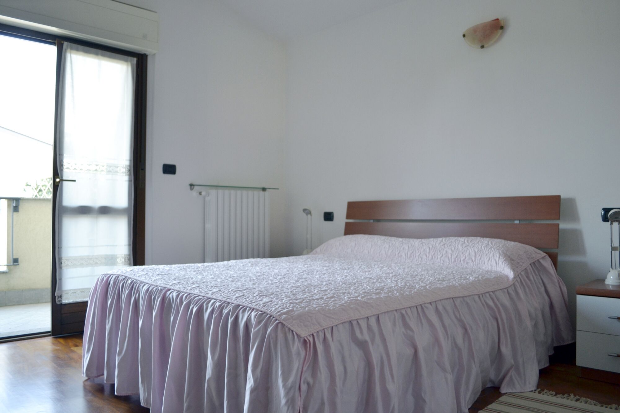 near EXPO Fiera area / Railway Station - S 6 pass through Milan in the center in 35 m