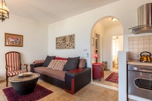 Tv, dvd-afspiller, stereoanlæg