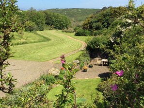 Property grounds - Porteath Barn; Seclusion, Space, Sea. (Polzeath)