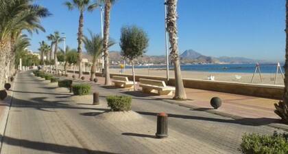 Hermosa vista al mar desde todas las habitaciones, piscina comunitaria / tenis
