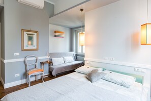 2 bedrooms, iron/ironing board, WiFi, bed sheets - Lovely apartment between Trastevere and San Pietro (Roma)