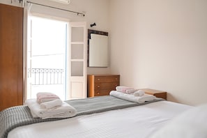2 slaapkamers, een strijkplank/strijkijzer, wifi, beddengoed