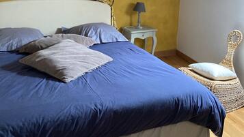 3 Schlafzimmer, Bügeleisen/Bügelbrett, Bettwäsche