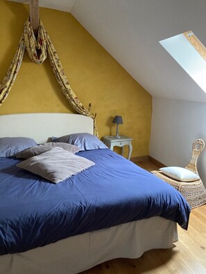 3 Schlafzimmer, Bügeleisen/Bügelbrett, Bettwäsche