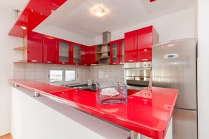 Fridge, microwave, oven, dishwasher