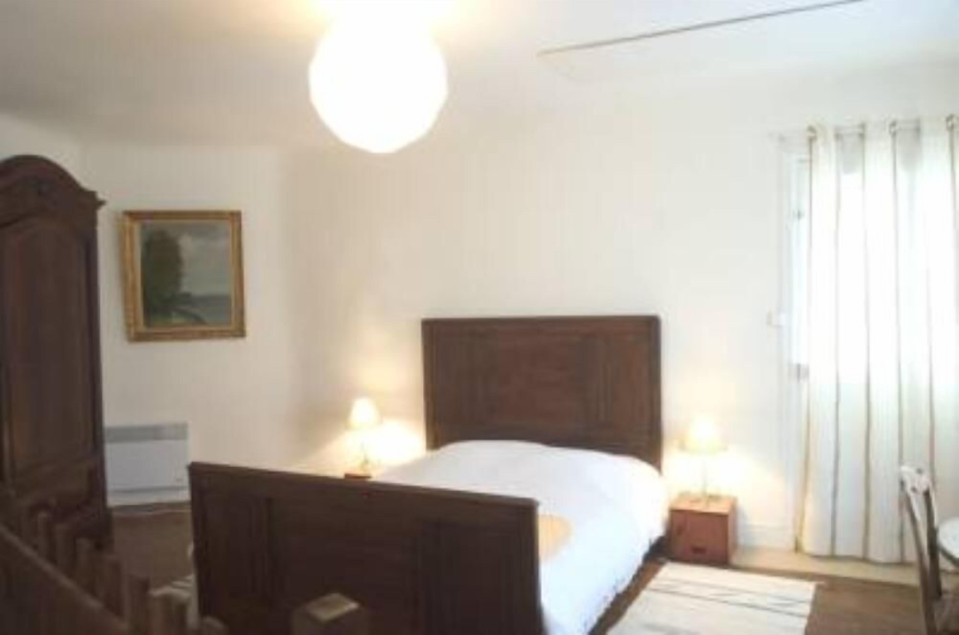 Original troglodytic house on the banks of the Loire: Les Troglos Verts