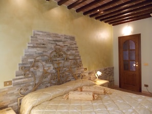 1 bedroom, iron/ironing board, free WiFi - THE TUSCAN RUSTIC NEST (Ponsacco)