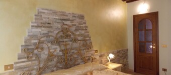 TUSKANET RUSTIKK REST