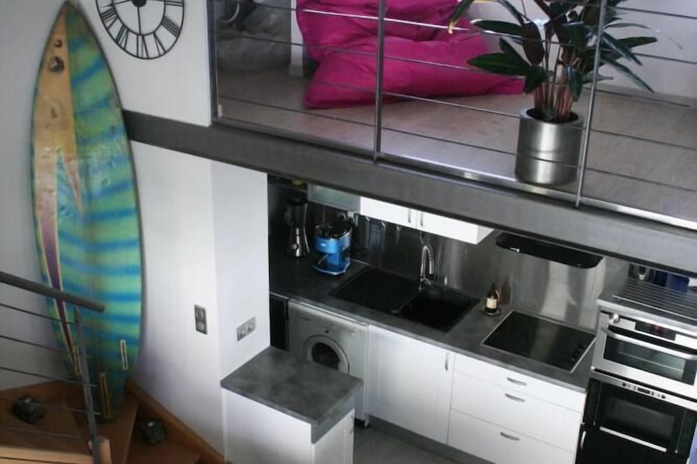 LITTLE LOFT 30 meters from the beach