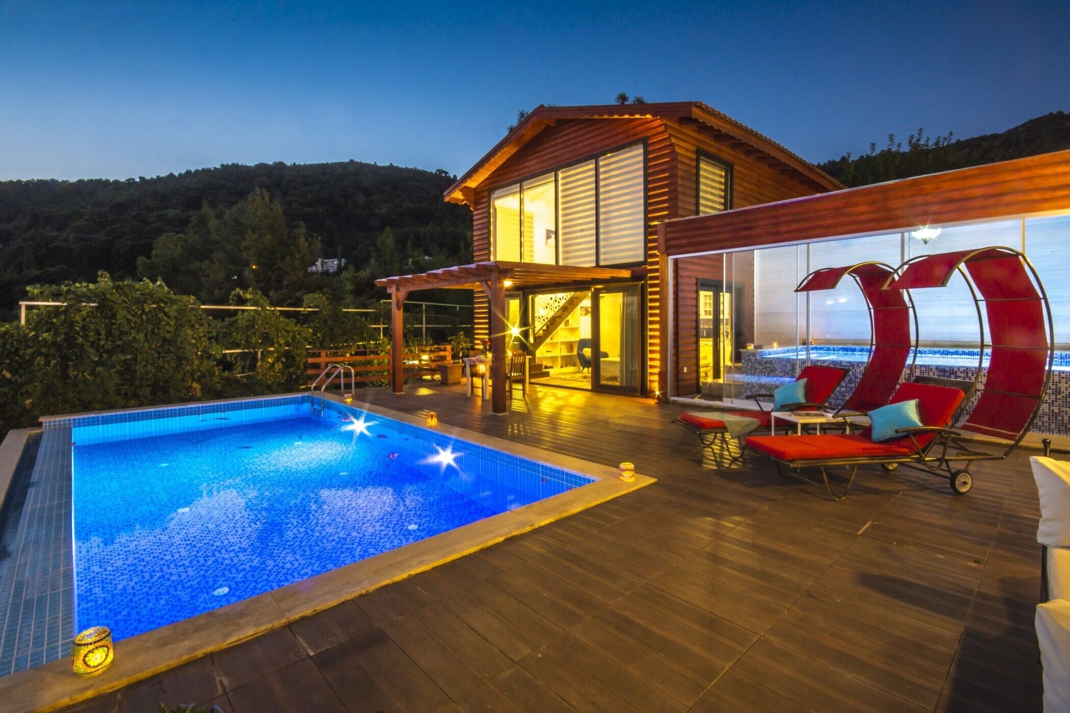 Perfect Secluded Honeymoon Villa for Two, with Heated Outdoor and Indoor Pool