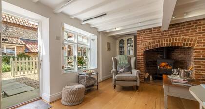 Sexton's Yard Cottage, Docking, Norfolk