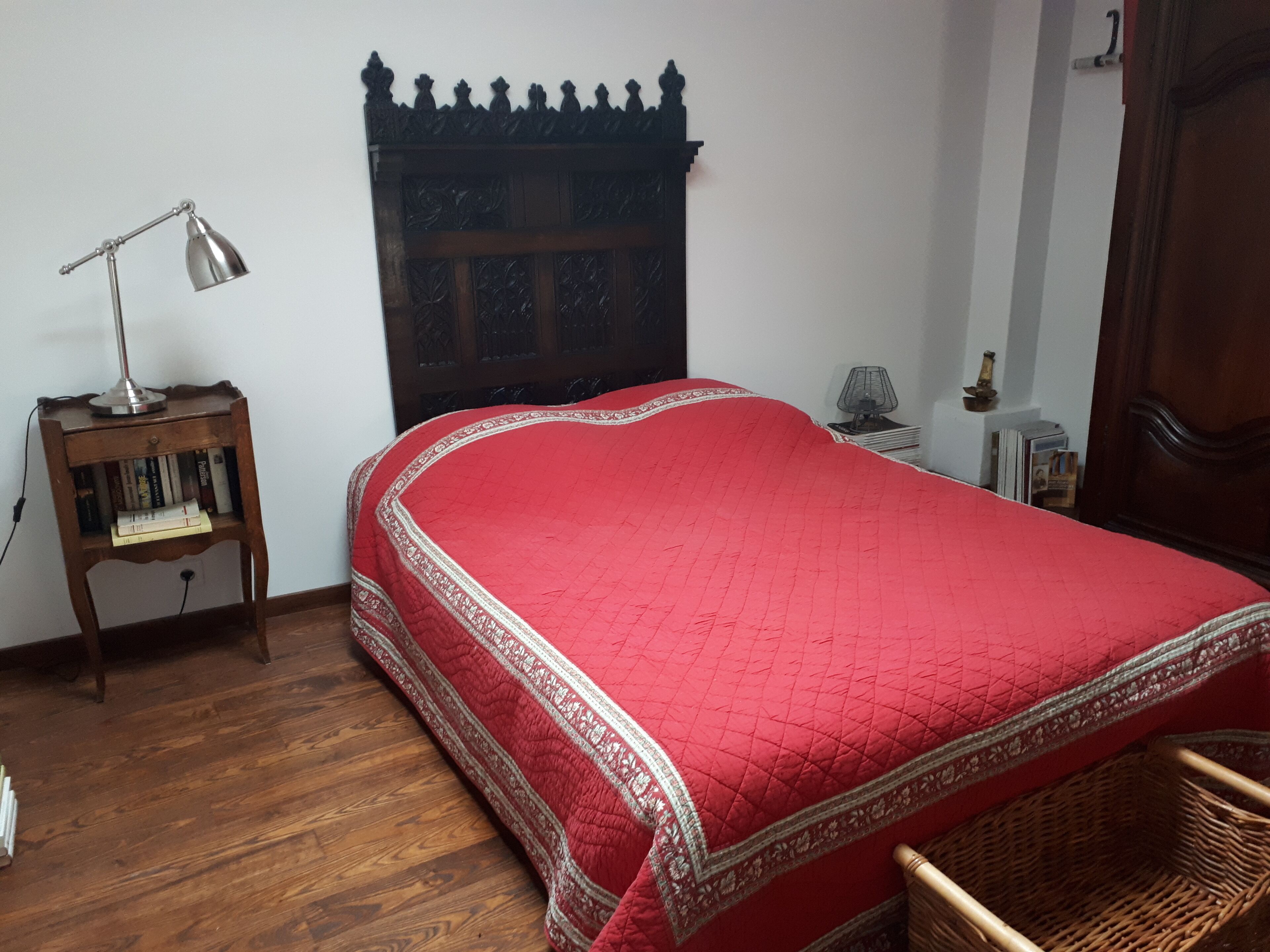 1 bedroom, iron/ironing board, travel cot, wheelchair access