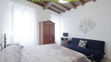 1 bedroom, in-room safe, iron/ironing board, cribs/infant beds