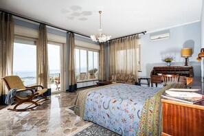 3 slaapkamers, een kluis op de kamer, een strijkplank/strijkijzer