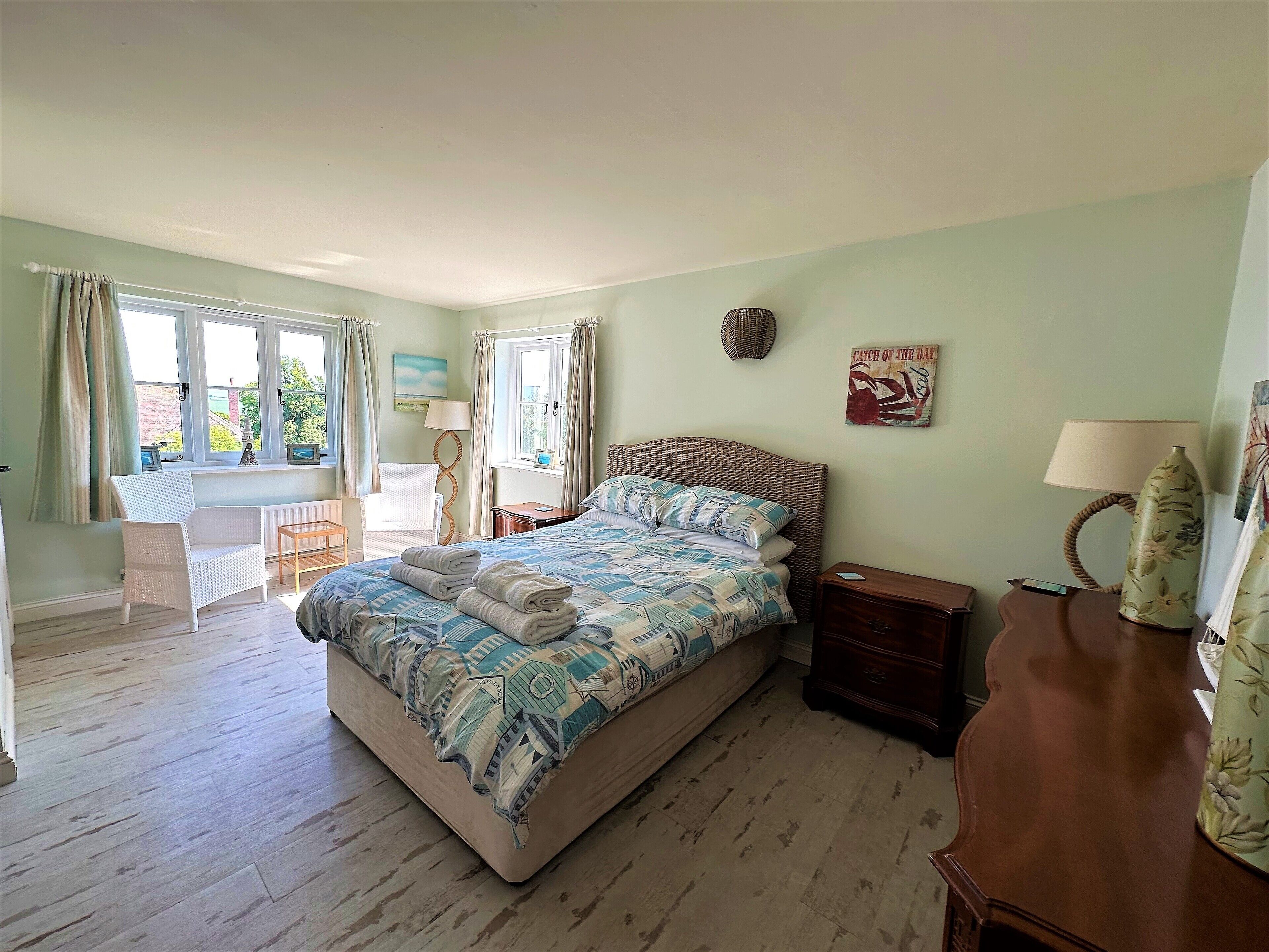 5 Schlafzimmer, Bügeleisen/Bügelbrett, kostenloses WLAN, Bettwäsche