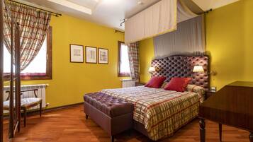 4 slaapkamers, een kluis op de kamer, een strijkplank/strijkijzer