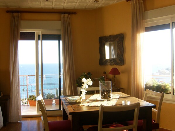 Dining - Luxury apartment in the center of Alicante with sea views (Alicante)