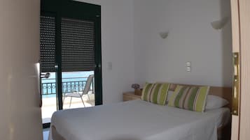 2 bedrooms, in-room safe, iron/ironing board, travel cot