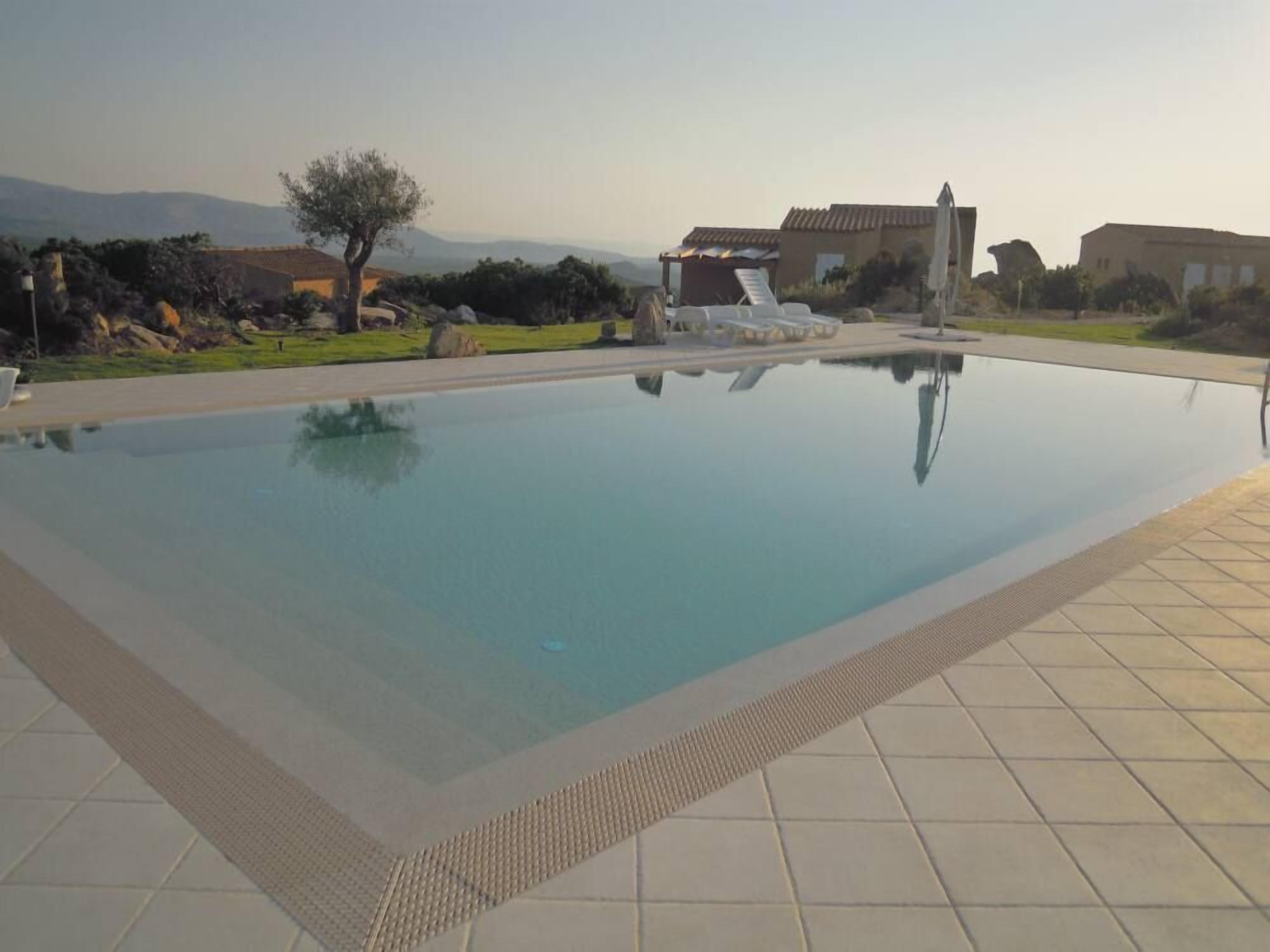 Costa Paradiso: House / Villa - Costa paradiso