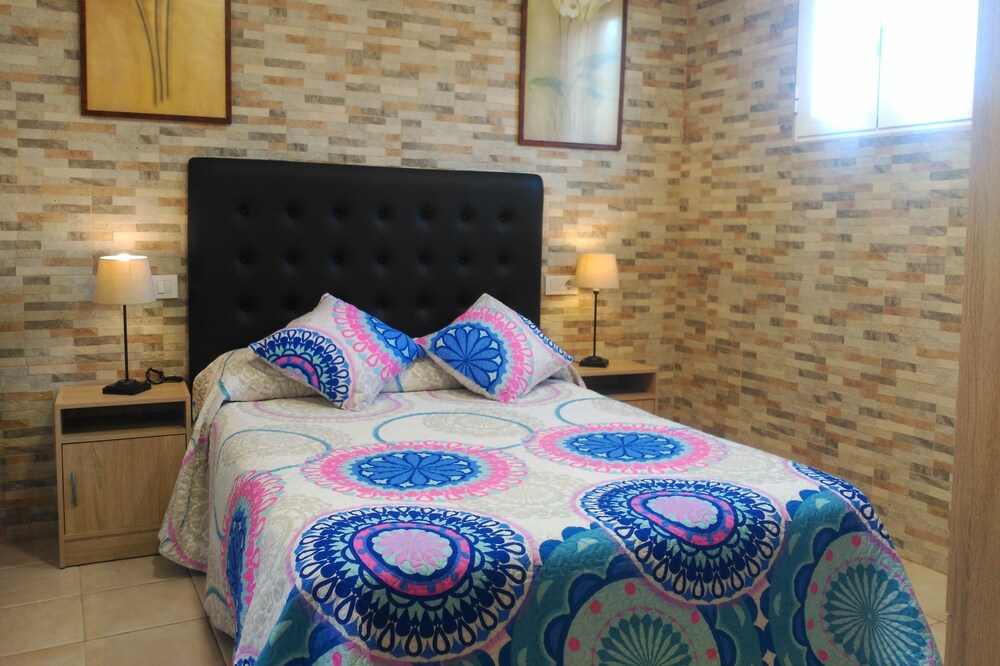 STUDIO 4 PAX. VISIT AND TASTING WITH WINERY INCLUDED IN THE HEART OF THE VILLA