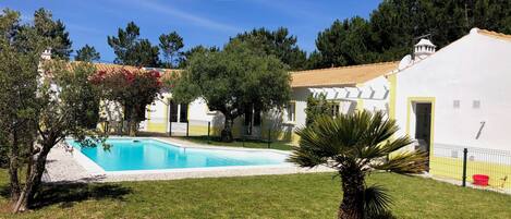 Piscine extérieure, piscine chauffée