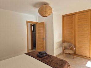 3 soverom, strykejern/-brett, reiseseng for barn og wi-fi (inkludert)