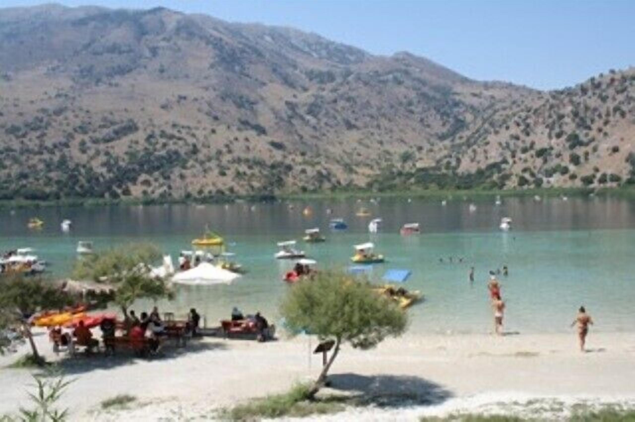 In Strandnähe, Liegestühle, Strandtücher