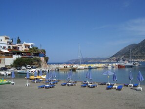 Platja a a prop, gandules de platja i tovalloles de platja 